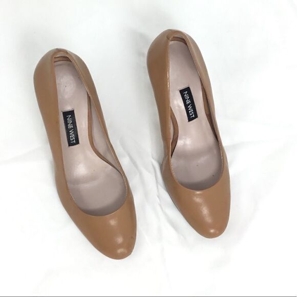 Nine West 'Handjive' Almond Toe Pump (B4) - Picture 6 of 15